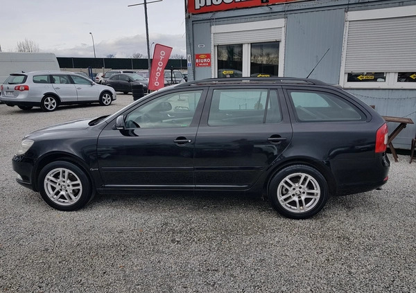 Skoda Octavia cena 22800 przebieg: 297000, rok produkcji 2010 z Sulejówek małe 121